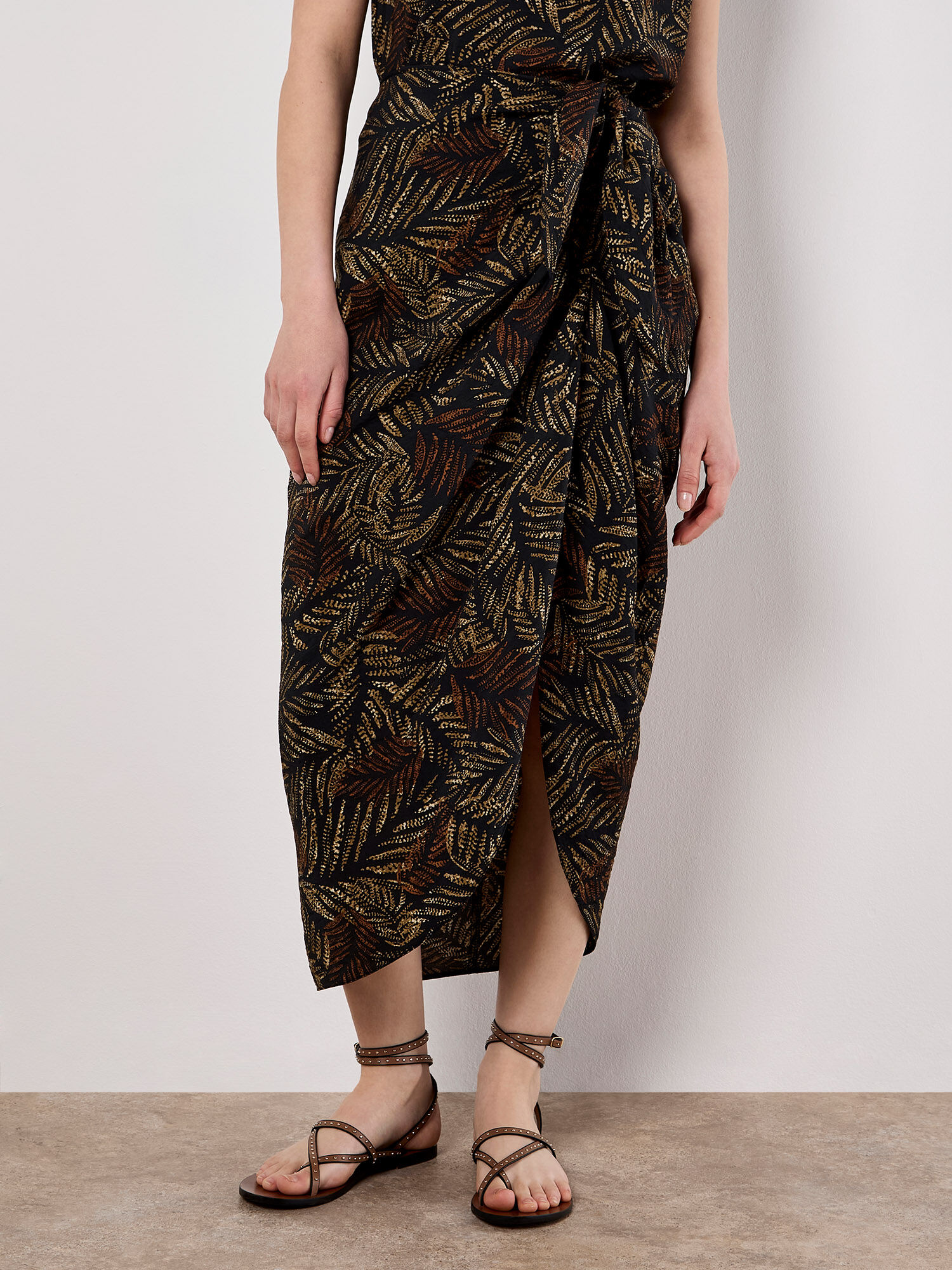 スカート batik skirt Batik Leaf Wrap Midi Skirt | Apricot Clothing