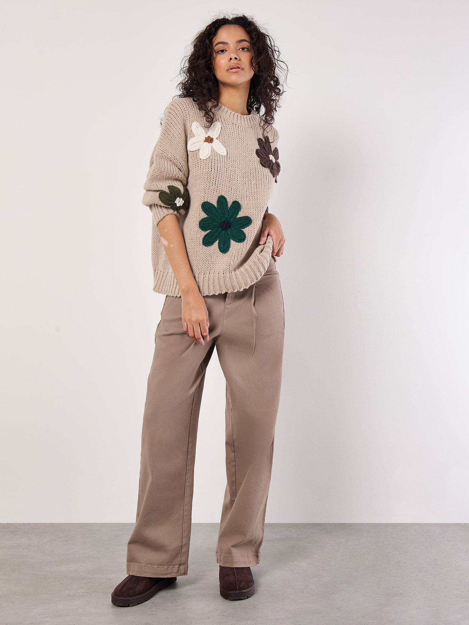 Pull Brode De Fleurs Vetements Apricot