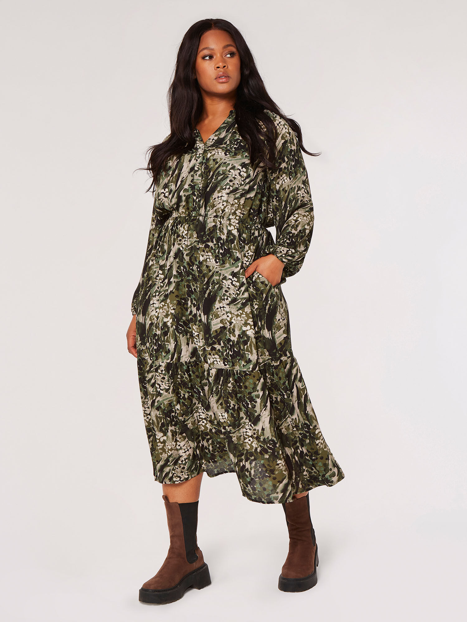 Curve Meadow Textured Midi Dress Apricot Clothing