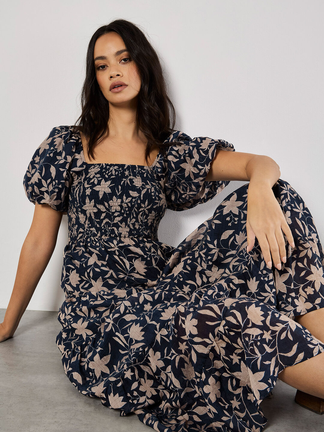 Sarasa Floral Tiered Midi Dress