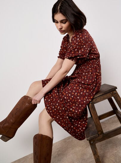 Ditsy Floral Smocked Midi Dress