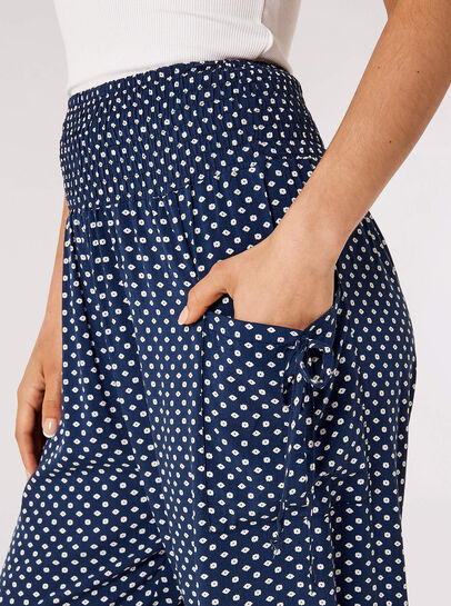 Diamond Print Smocked Jogger