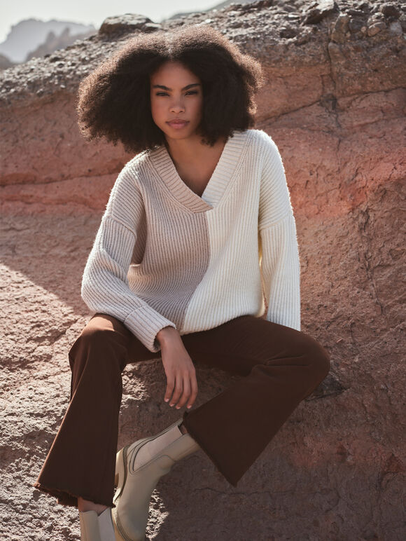 Zweifarbiger Farbblock-Pullover, Creme, groß