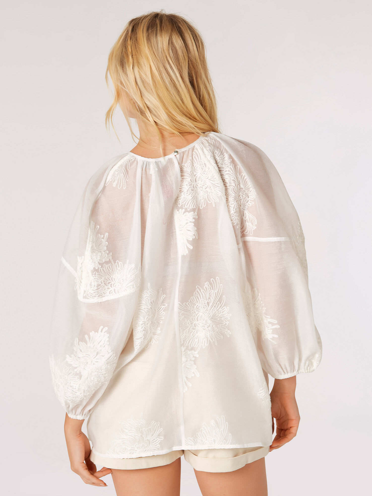 Chemisier En Organza Brode De Fleurs