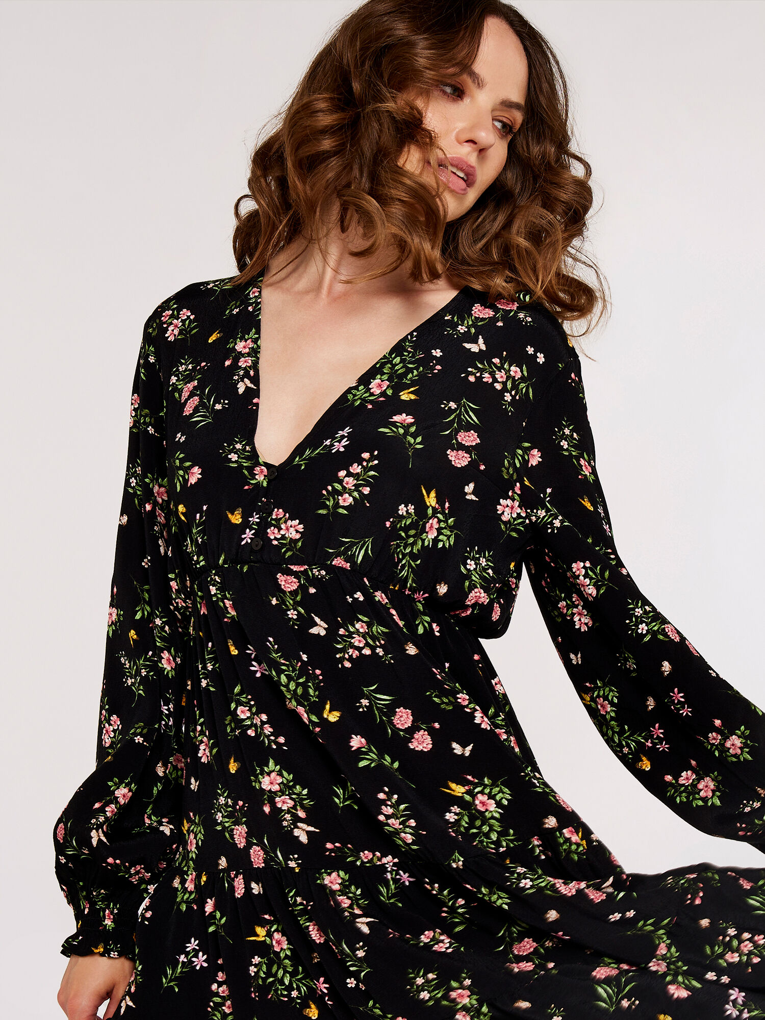 Apricot clothing us store