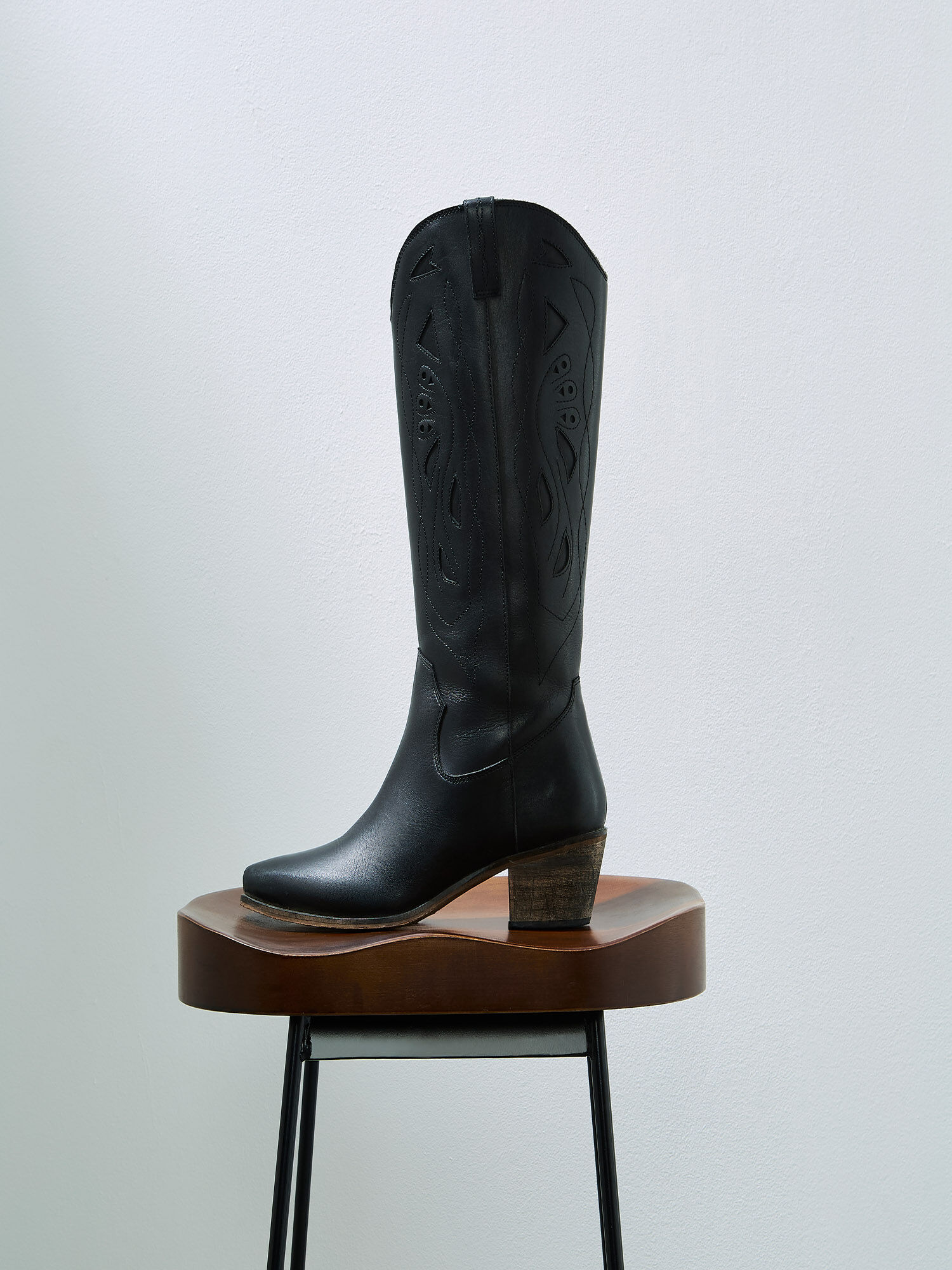 Tall Leather Cowboy Boots Apricot Clothing