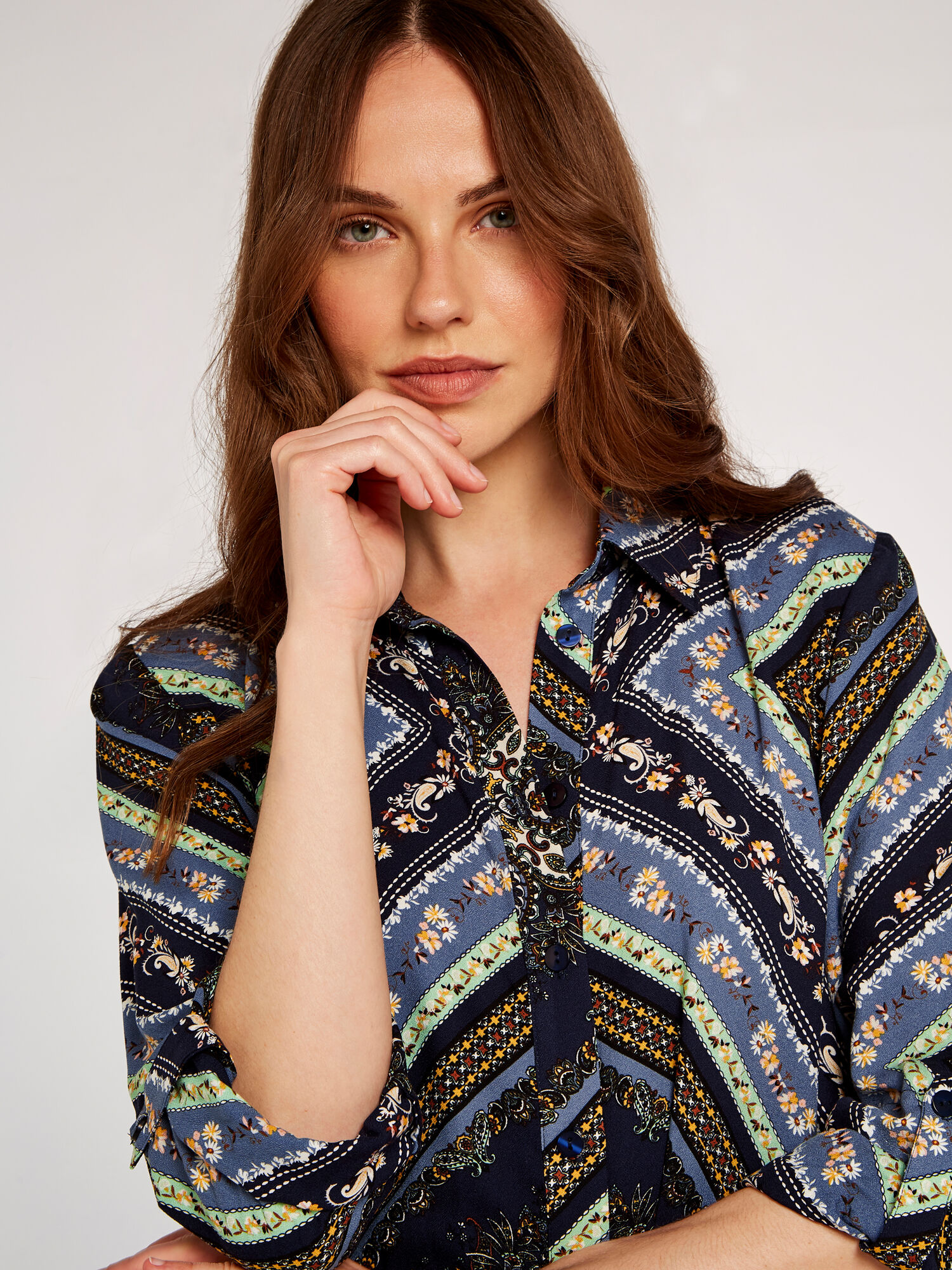 Robe Chemise A Imprime Foulard Vetements Apricot