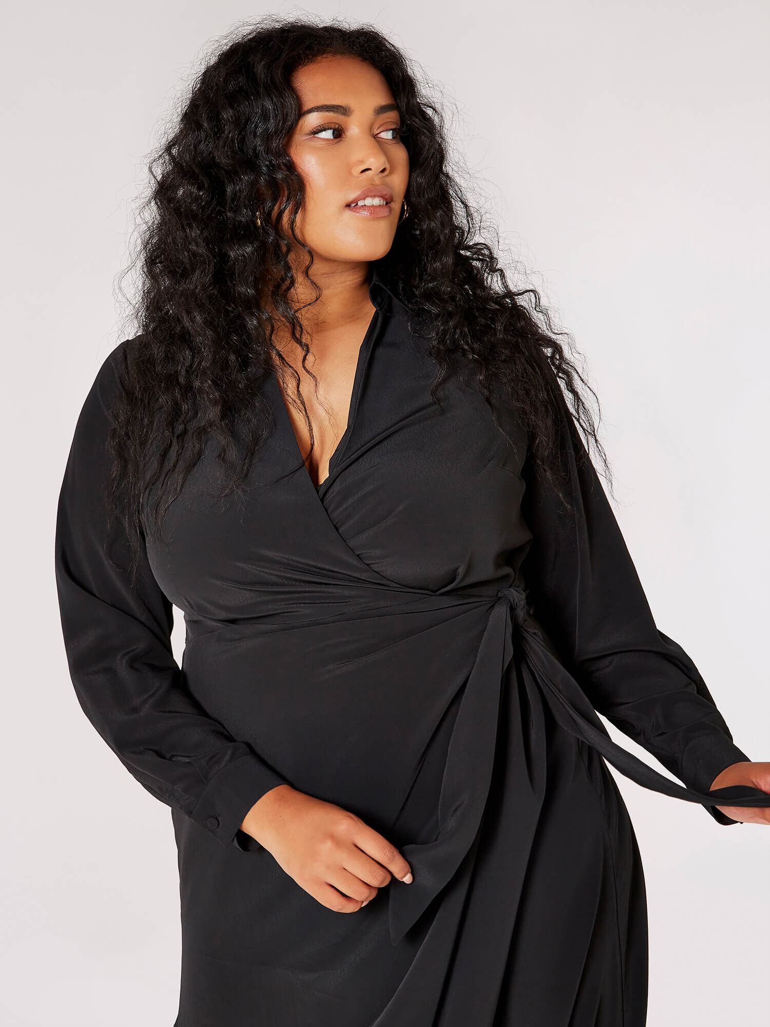 Curve wrap midi dress outlet