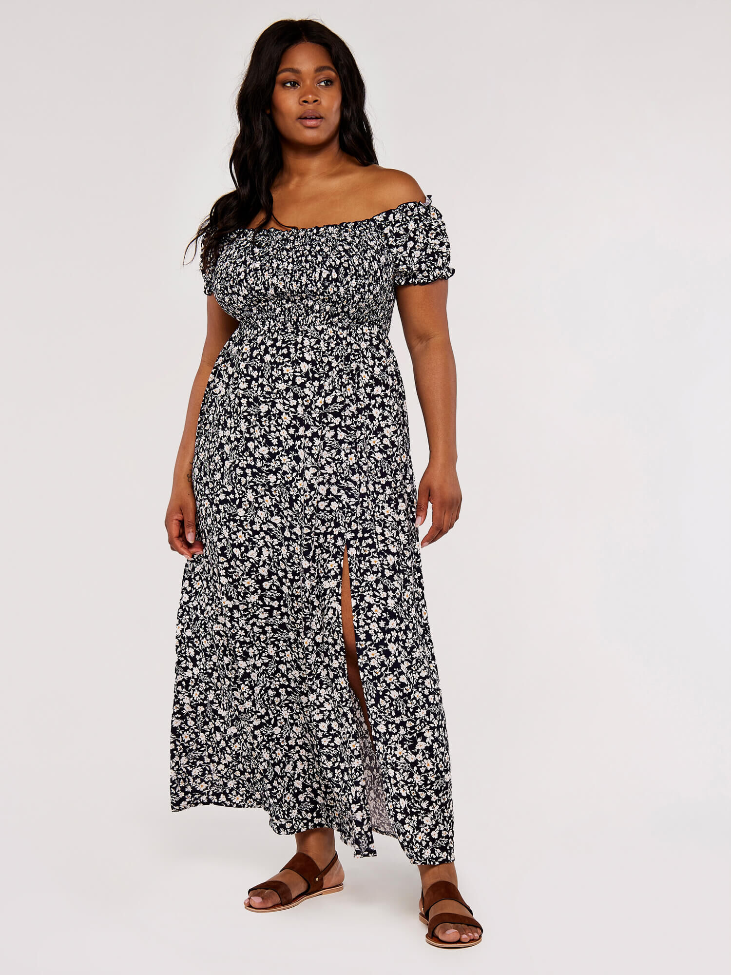 Curve Dresses | Apricot UK