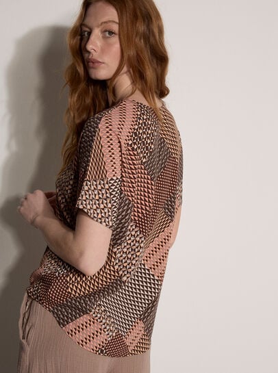 Geometric Patchwork Textured T-Shirt