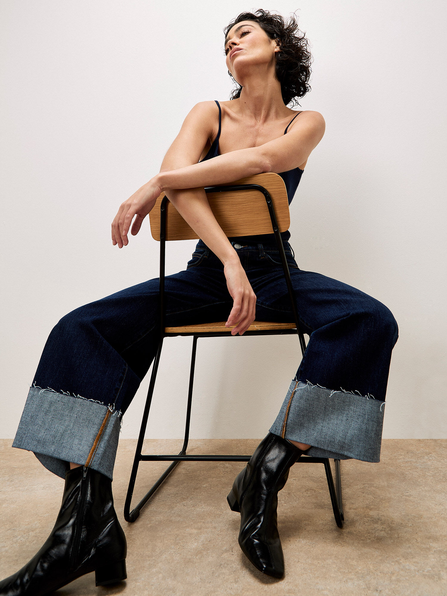 デニム・ジーパン TURNED UP JEANS STRAIGHT LEG 5051839968028.jpg?sw=1080&sh=1440