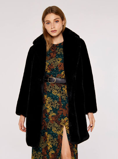 Oversized Super-Soft Faux Fur Coat