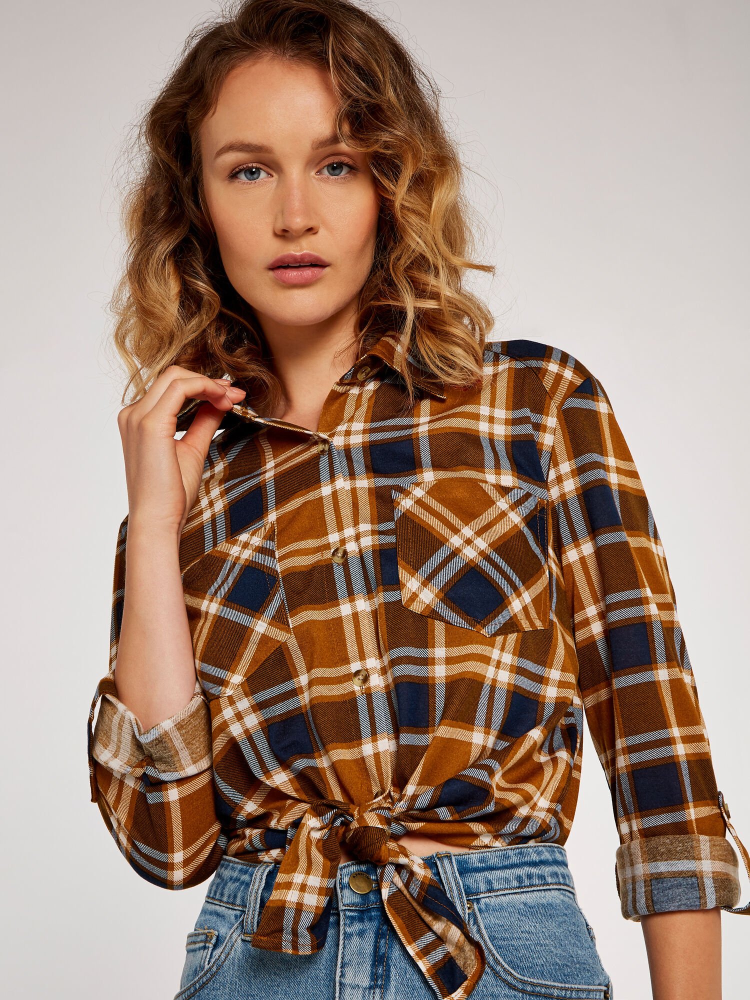 Chemise carreaux nou e sur le devant V tements Apricot