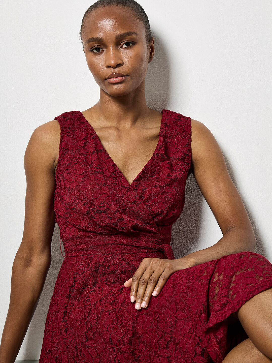 Robe sans manches en simili - bordeaux