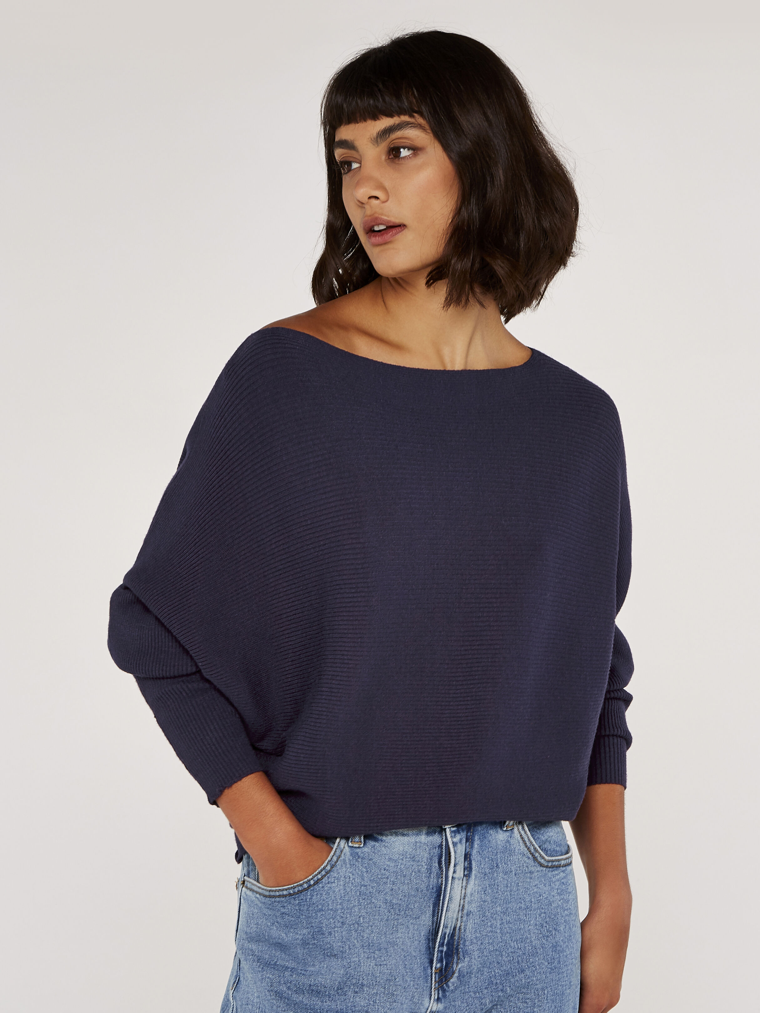 Boat outlet neck knitwear