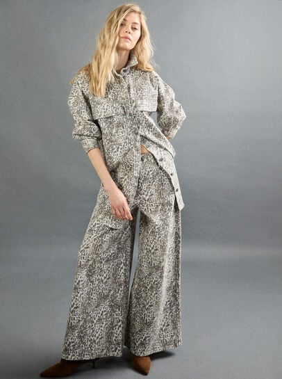 Zimi Wide-Leg Leopard Print Jeans