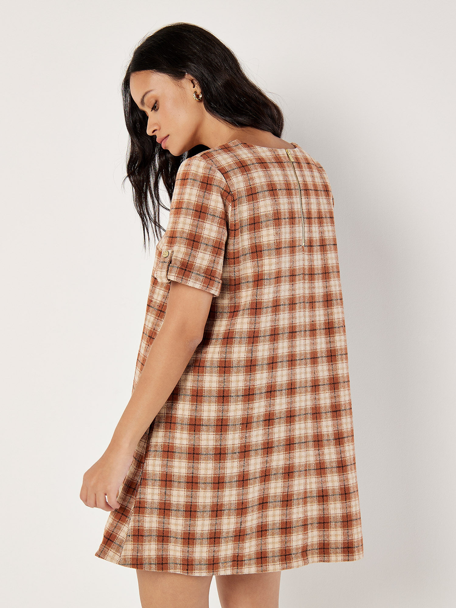 Robe Courte Trapeze A Carreaux Vetements Apricot