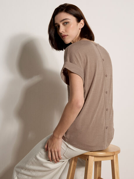 Button Back Textured T-Shirt