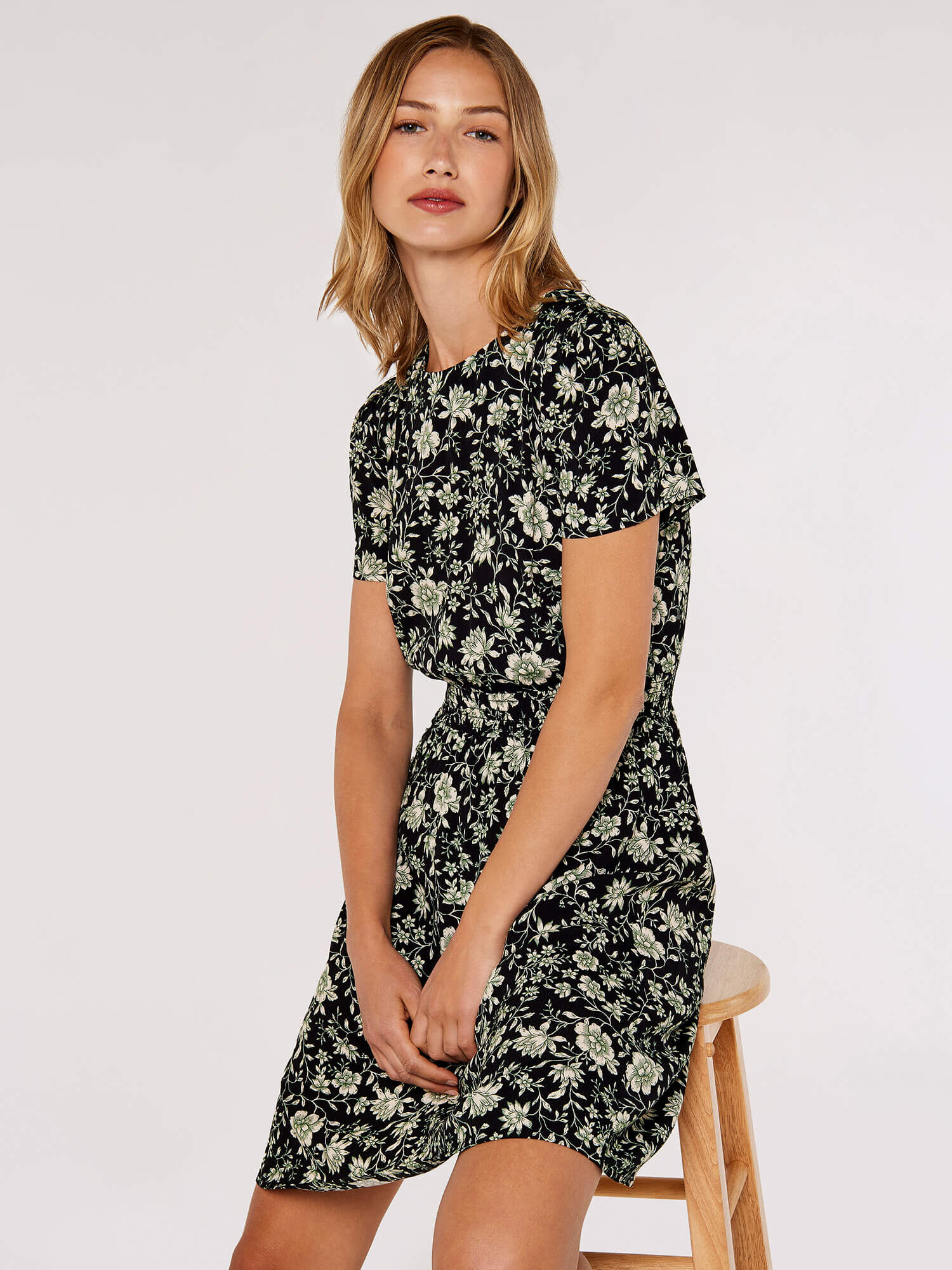 Apricot brand dress online