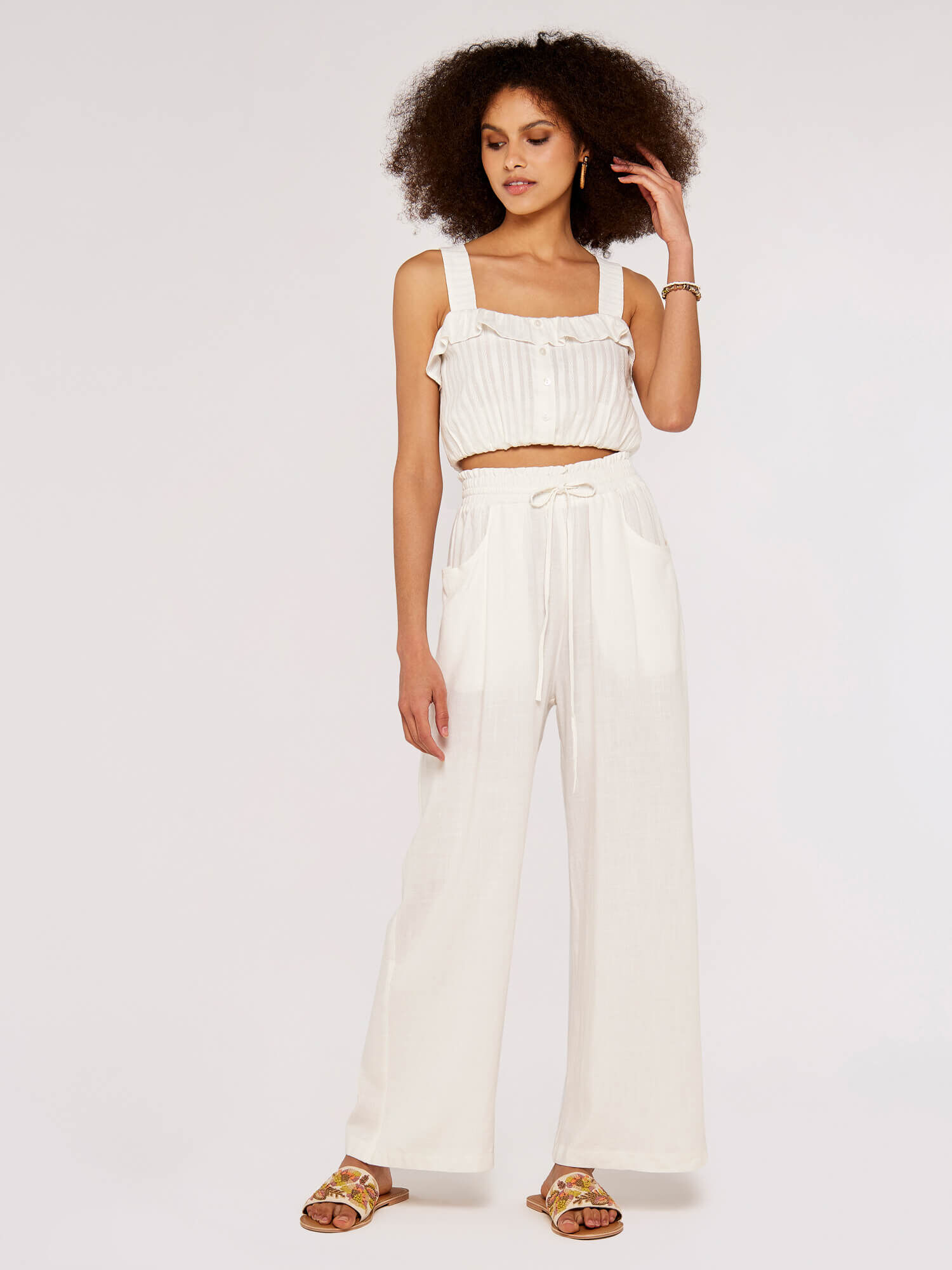 White linen 2025 wide leg trousers