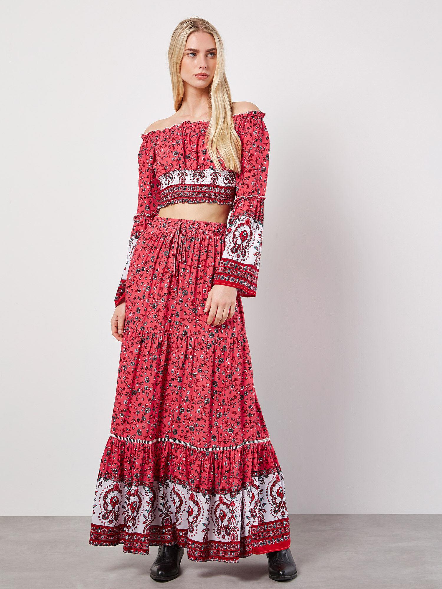 Sarasa Floral Tiered Maxi Skirt Apricot Clothing