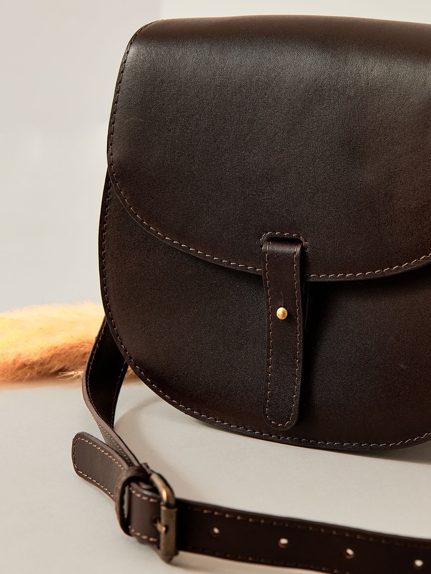 Large brown crossbody bag deals