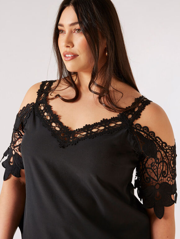 Curve Spitzen-Cold-Shoulder-Top, Schwarz, Größe L