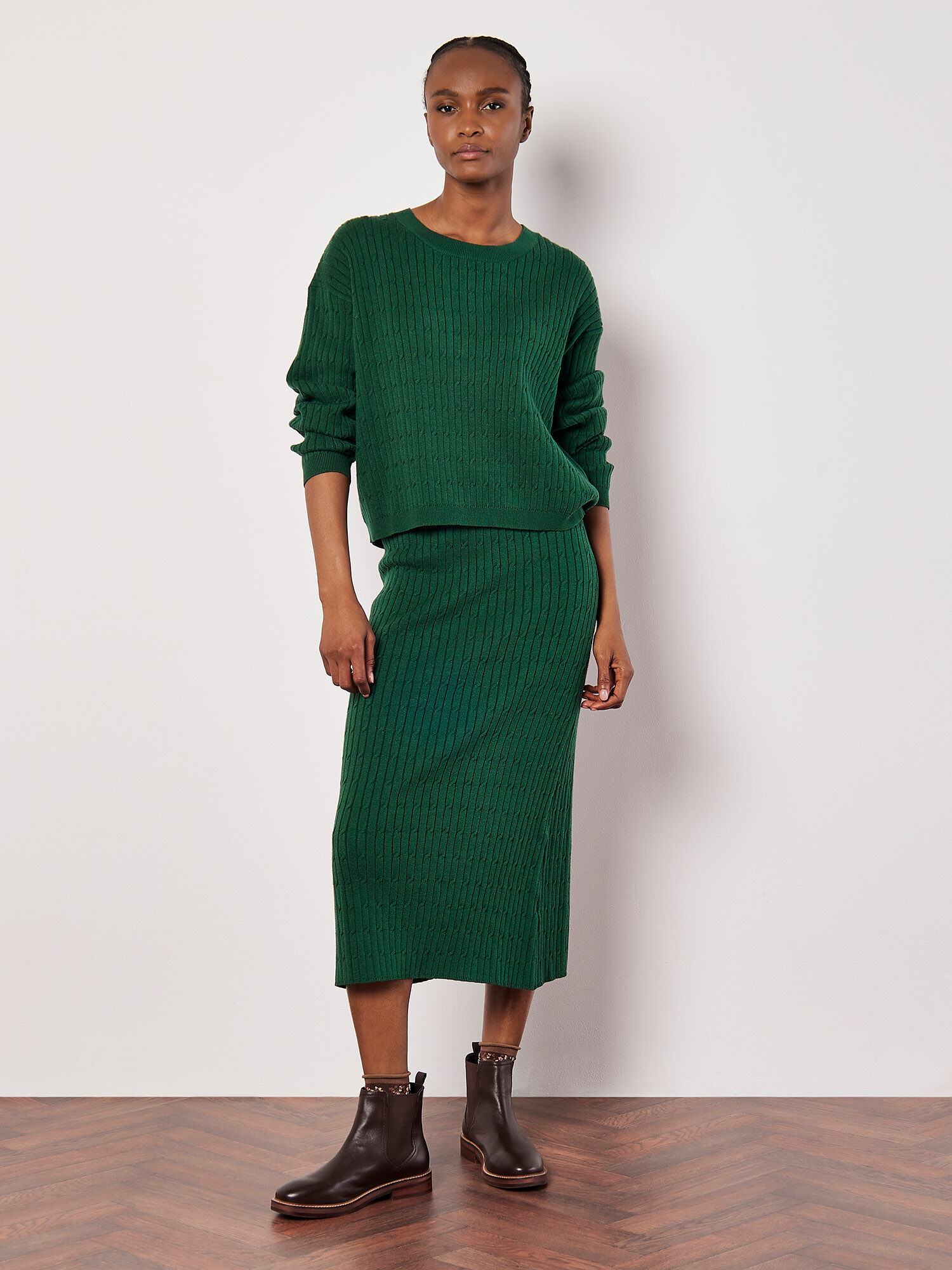 Knitted skirt and jumper sale