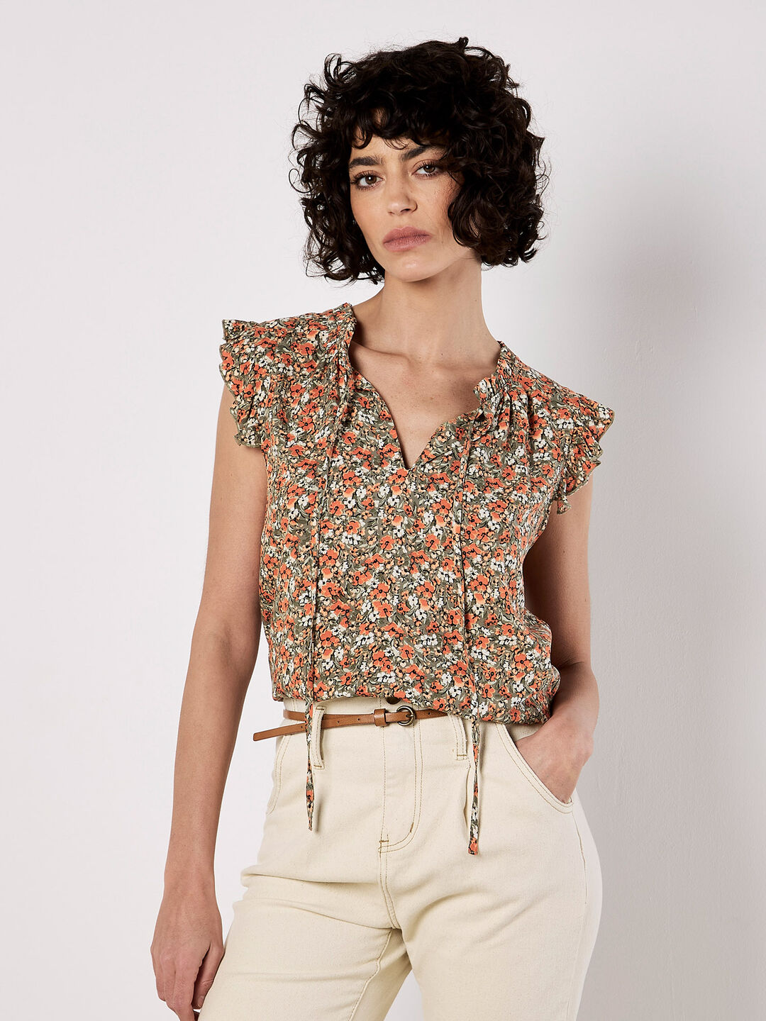 Ditsy Floral Ruffle Sleeve Top