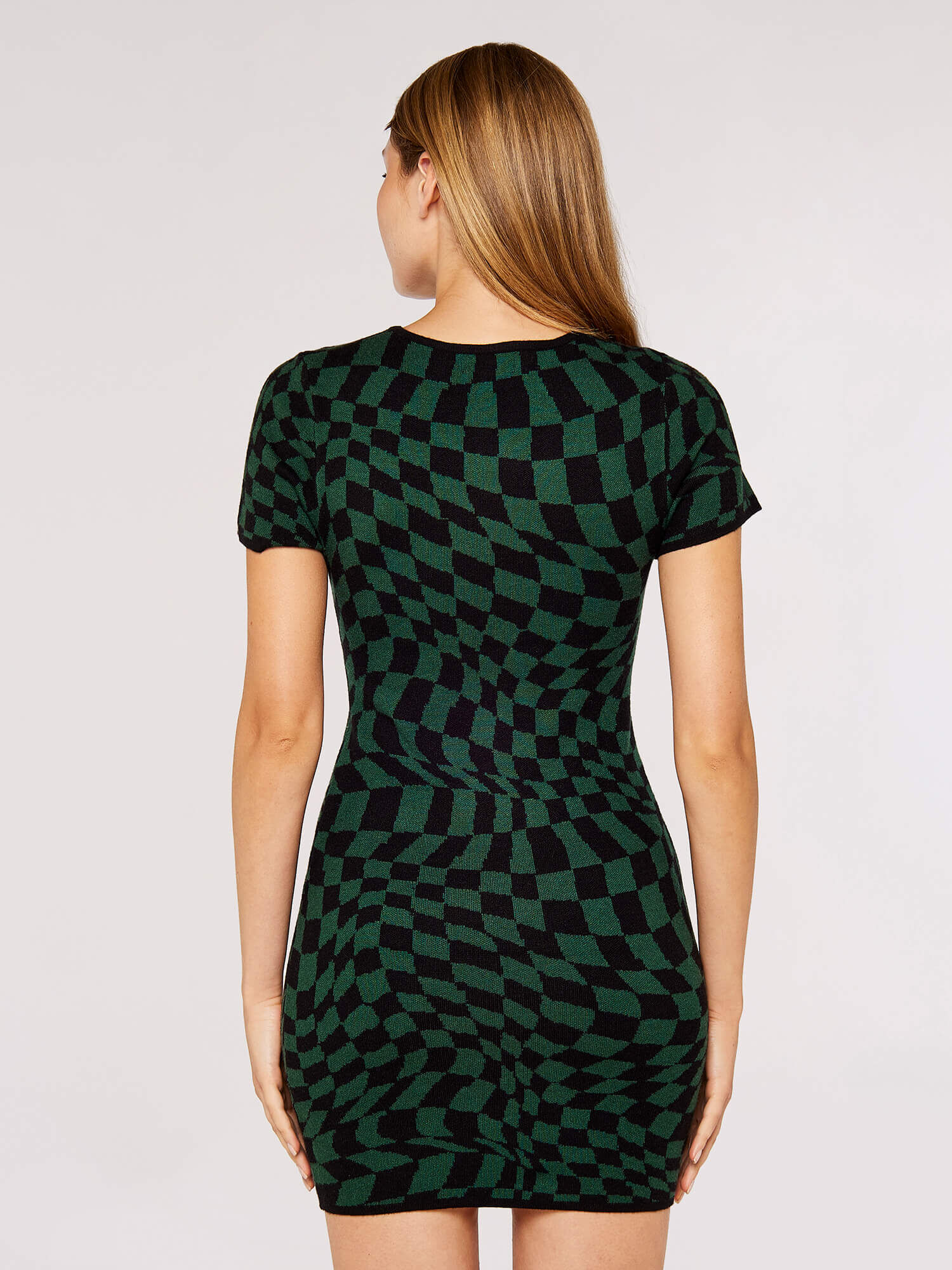 Robe Moulante En Maille A Carreaux
