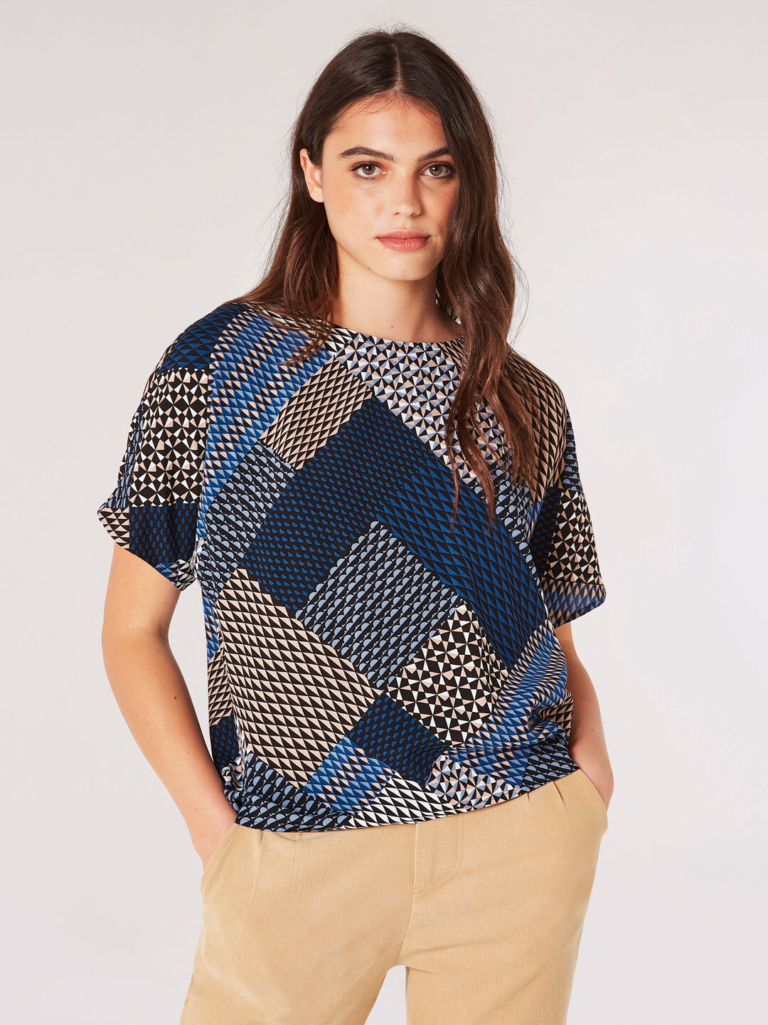 Geometric Patchwork Textured T-Shirt
