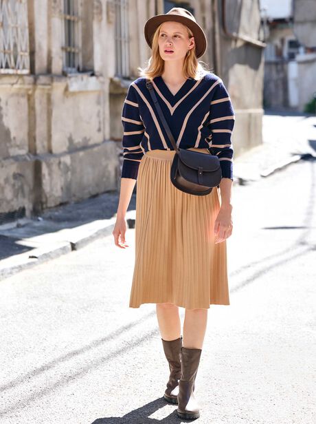 Chevron V Neck Jumper