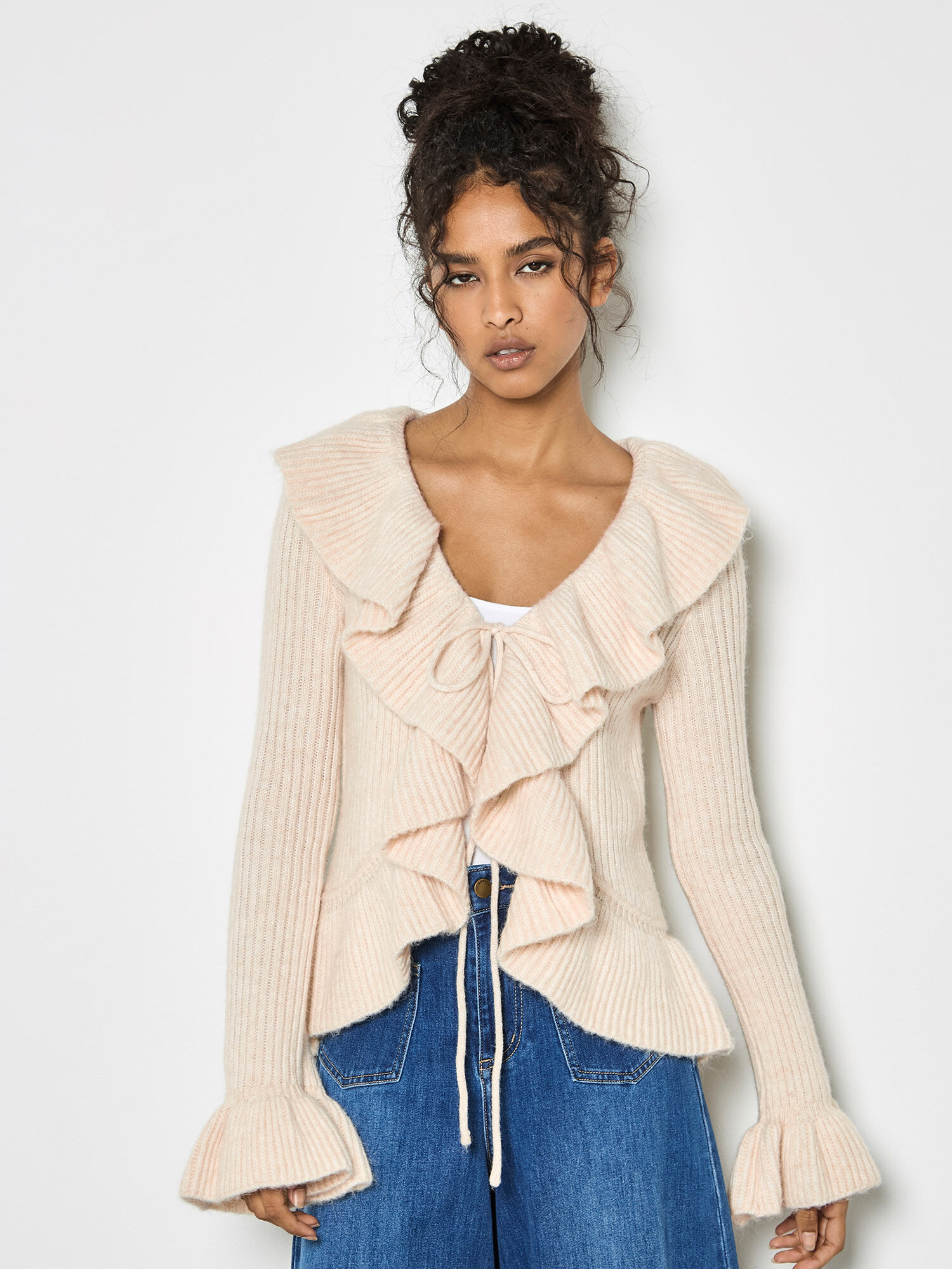 トップス Ruffle Pleated Knit Cardigan Dark Charcoal Ruffle Knit Cardigan | Kendra – motelrocks-com-eur