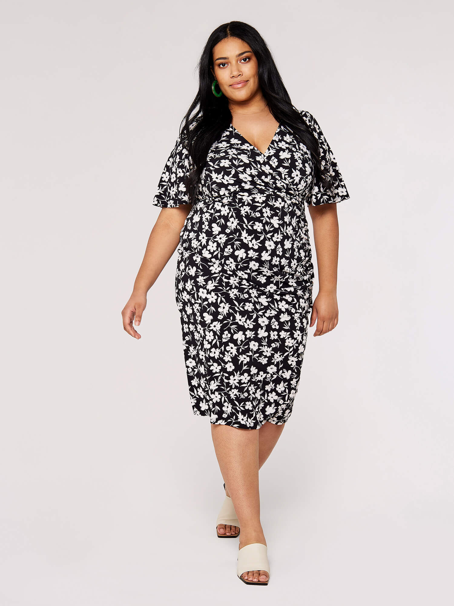 Apricot clothing plus size clearance
