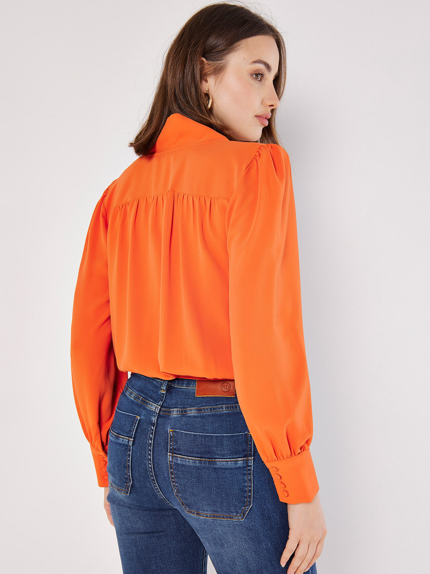 cache coeur orange