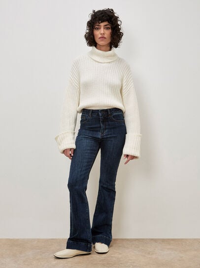 Lena Fit And Flare High Waist Jeans