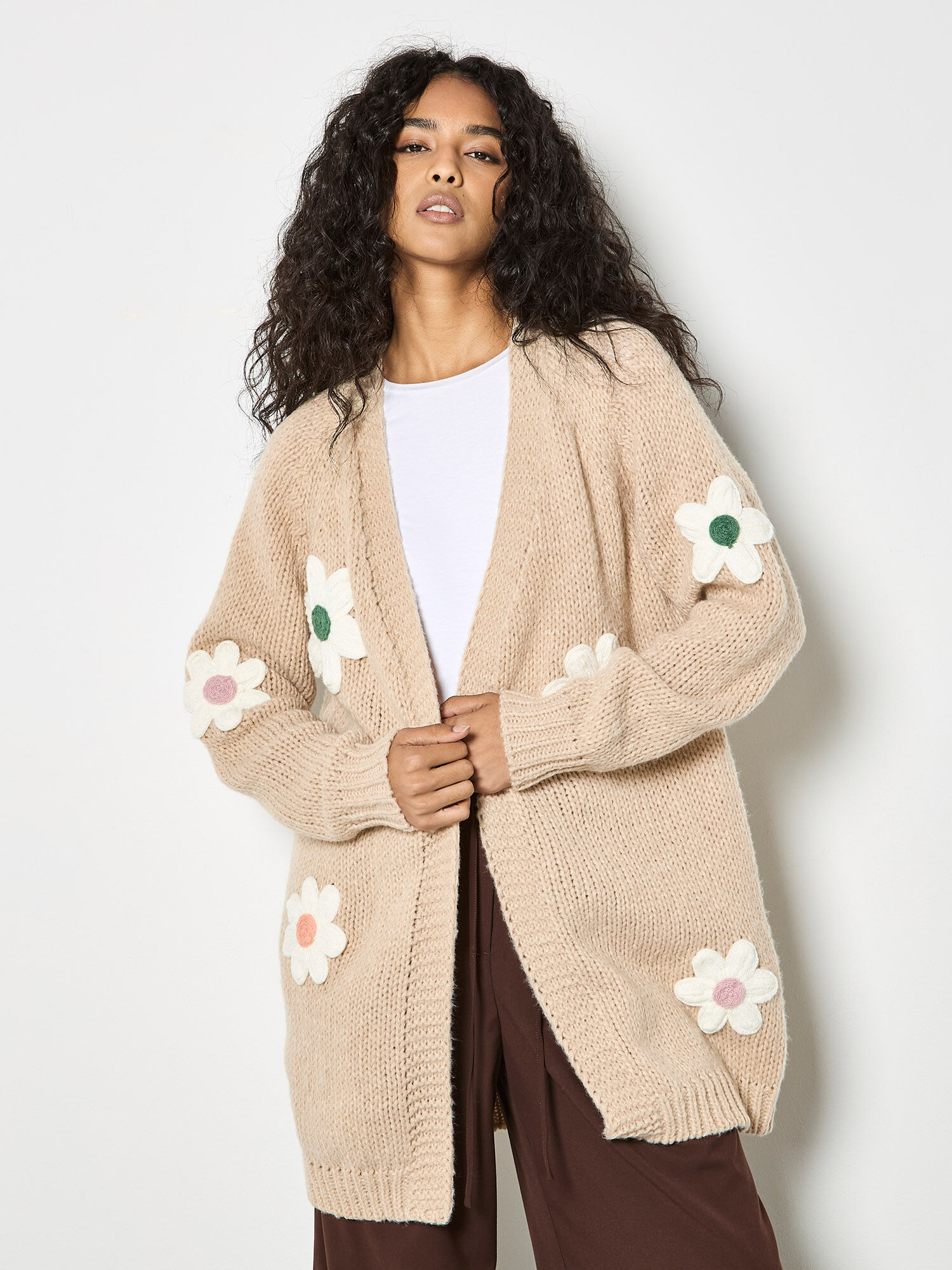 3D Daisy Chunky Knit Cardigan | Apricot Clothing