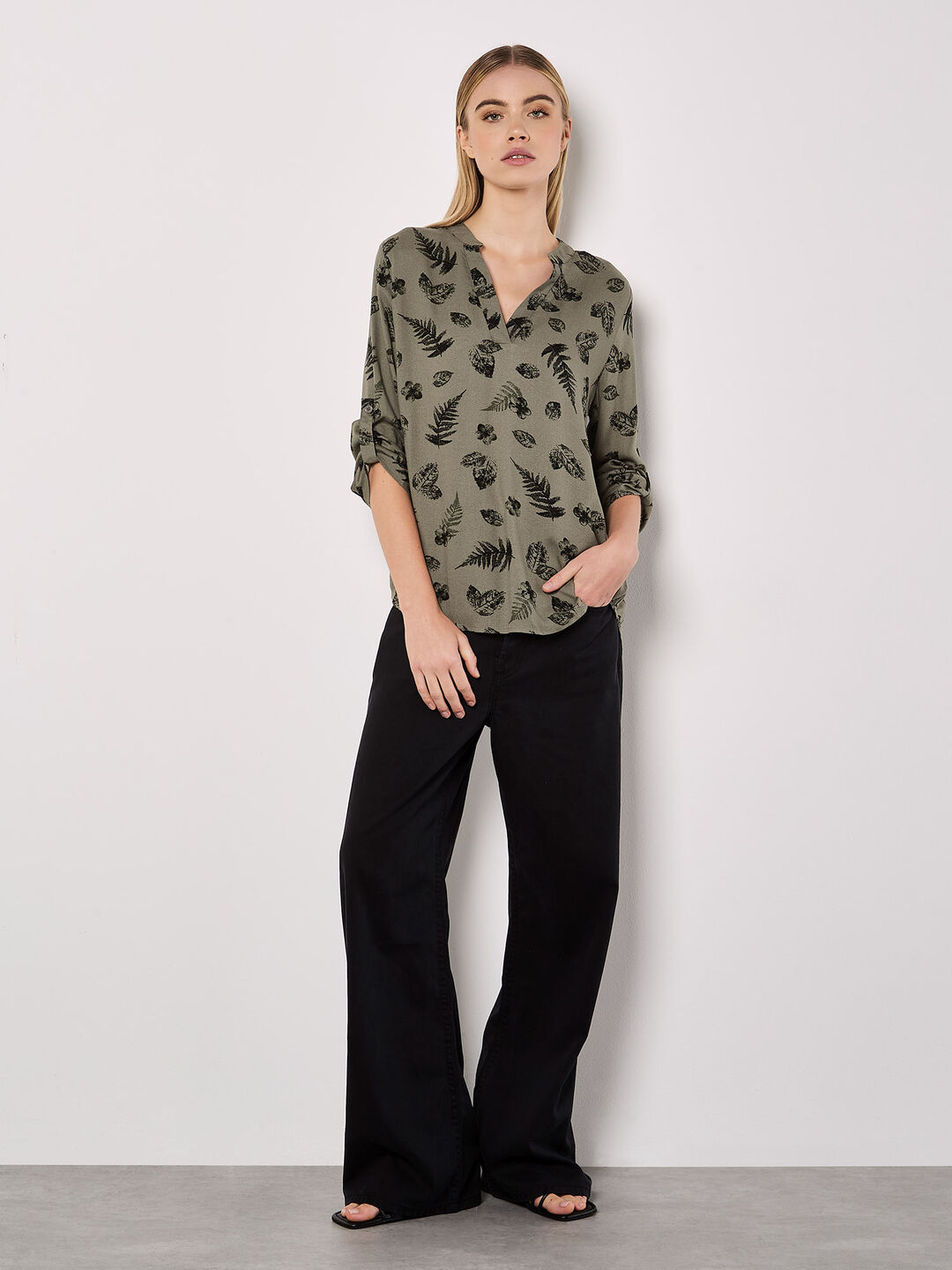 Botanical Leaf Lightweight Blouse