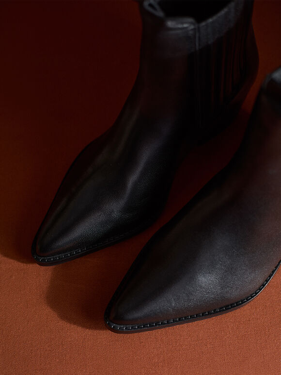 Short Heeled Pointed Boots, Black, large