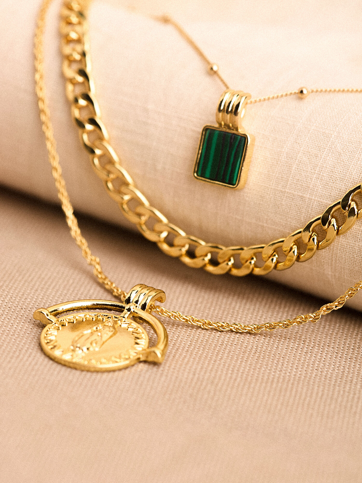 24 karat gold pendant hotsell