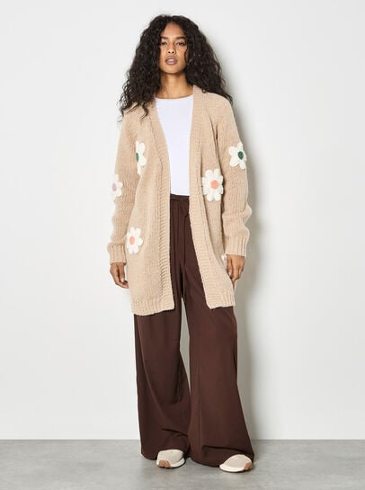 3D Daisy Chunky Knit Cardigan