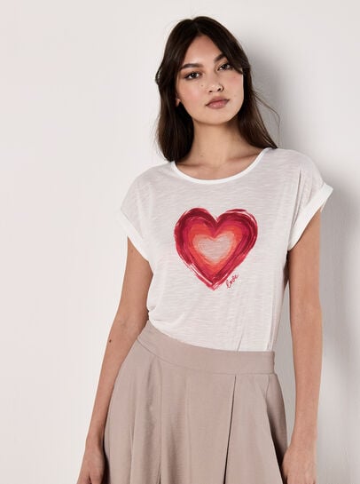 Heart Print Graphic T-Shirt