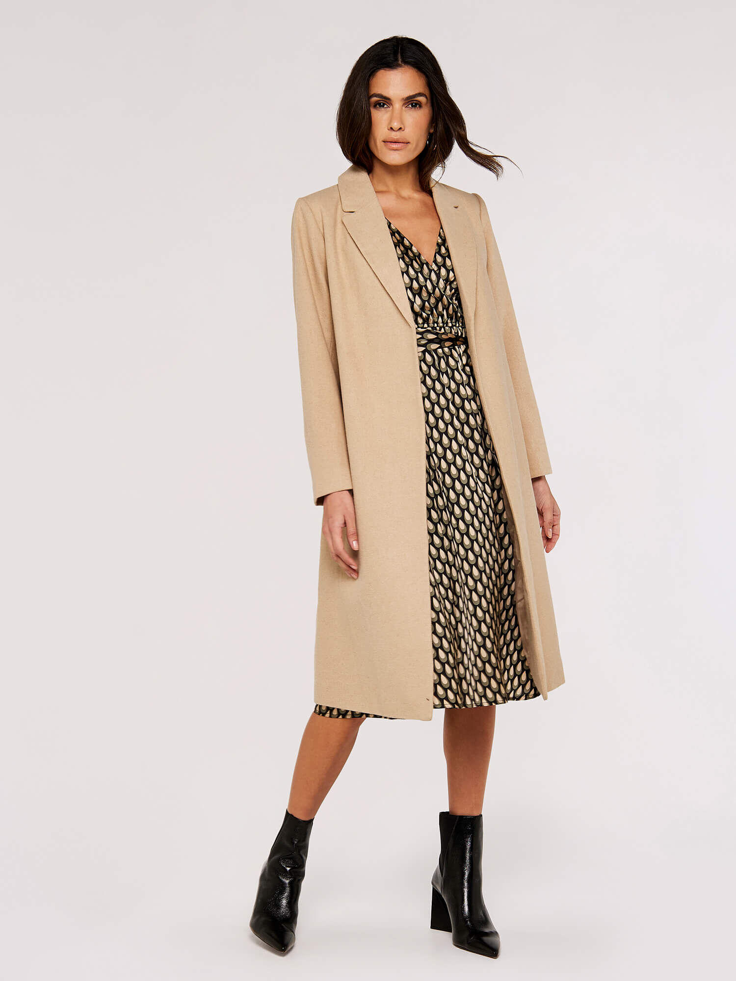 Apricot coats outlet