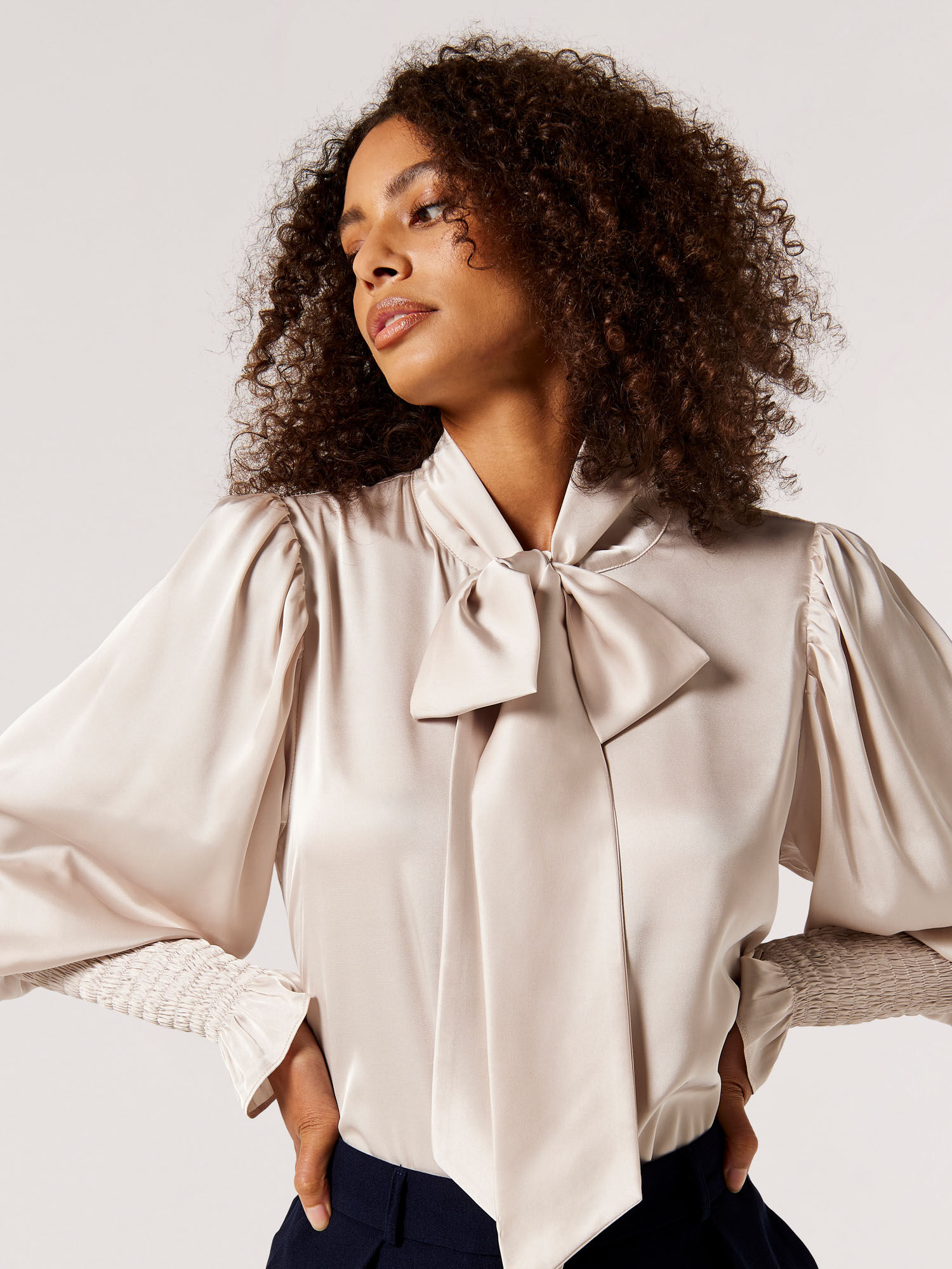 Chemisier En Satin A Manches Ballon Vetements Apricot
