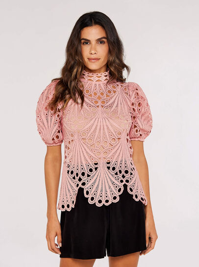 Shell Lace Scallop Top