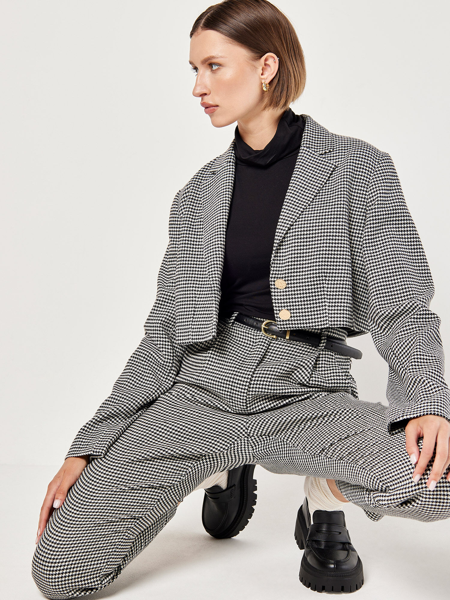 Black and white paperbag trousers online