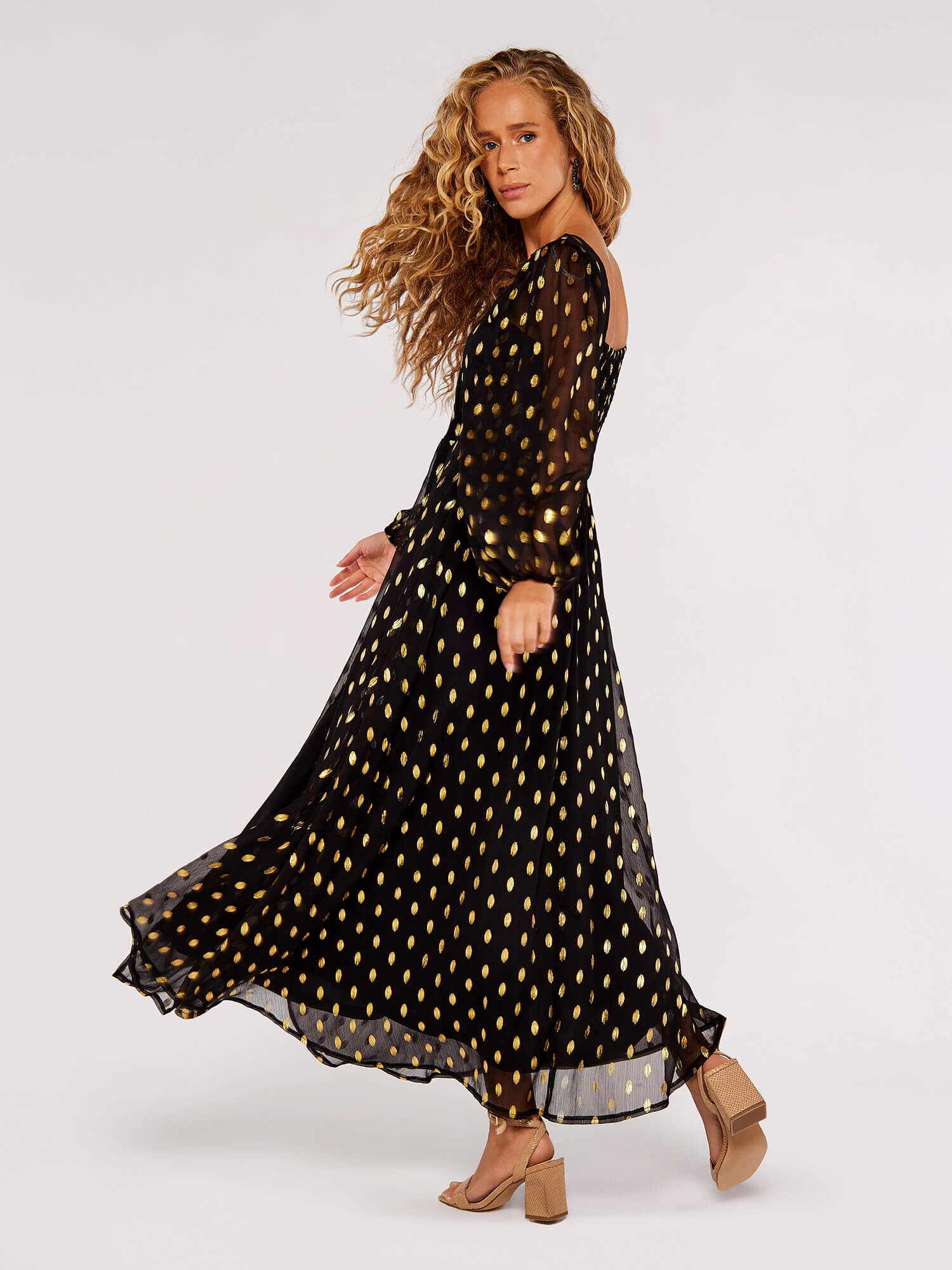 Black and gold party dresses uk 2025