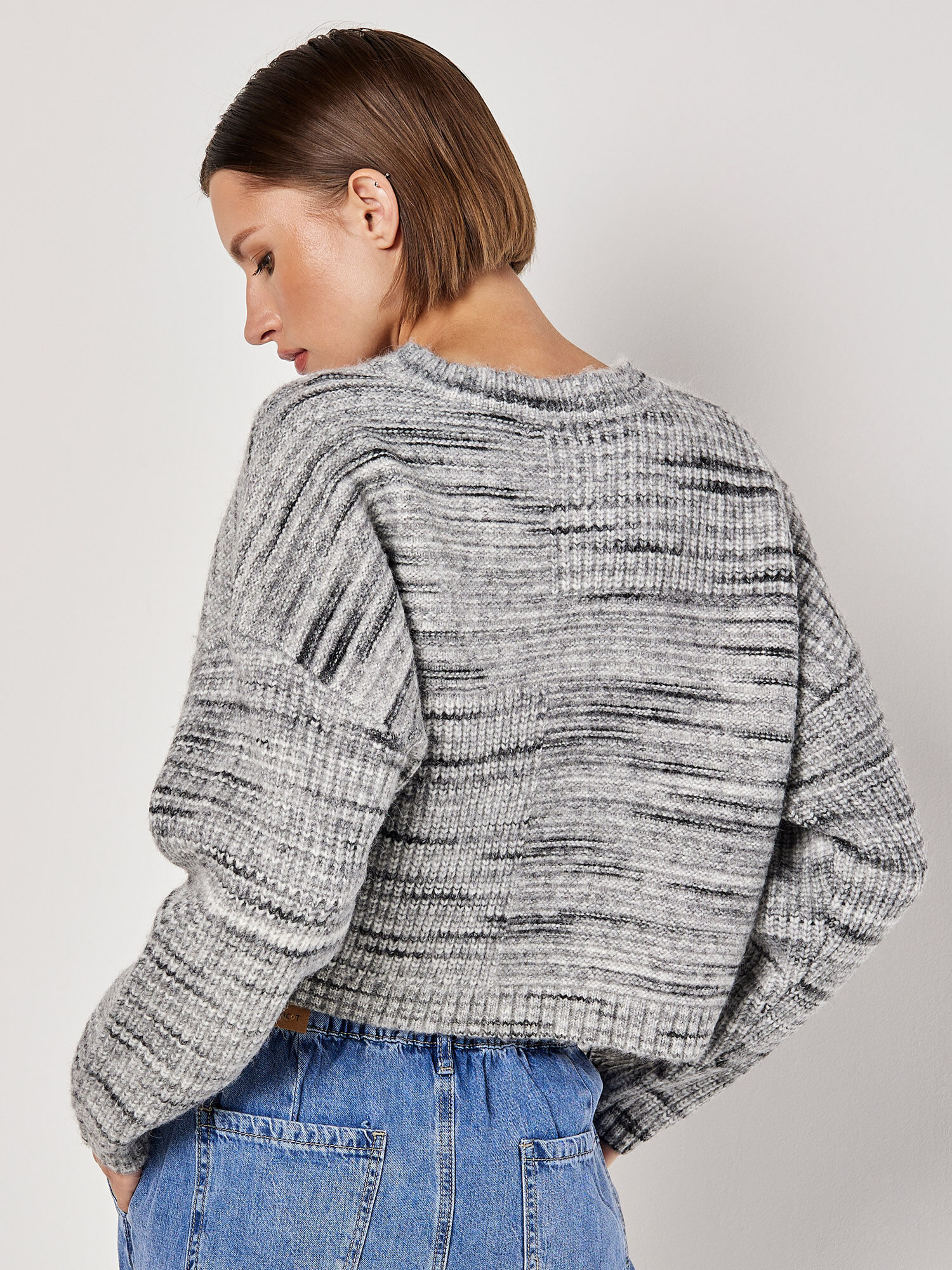 【I AM MARI】Puffring Dot Crop Jumper maglia_cropped_a_trecce_con_lo