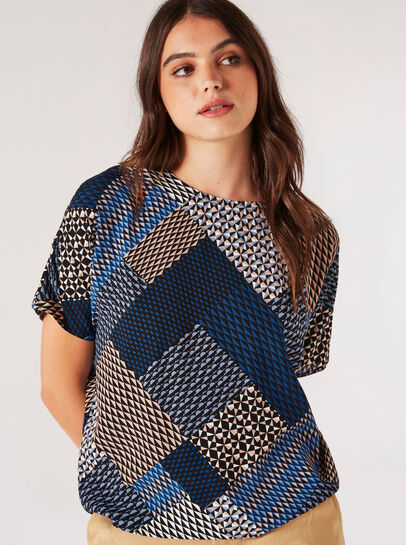 Geometric Patchwork Textured T-Shirt