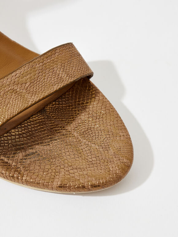 Sandales à talons texturées métallisées, Jaune, large